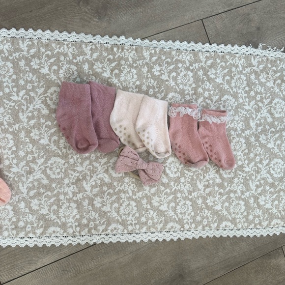 Rabbit Moon Organic Baby Girl Modern Boho Socks 3 Pairs & Bow 24 Months - Picture 10 of 15